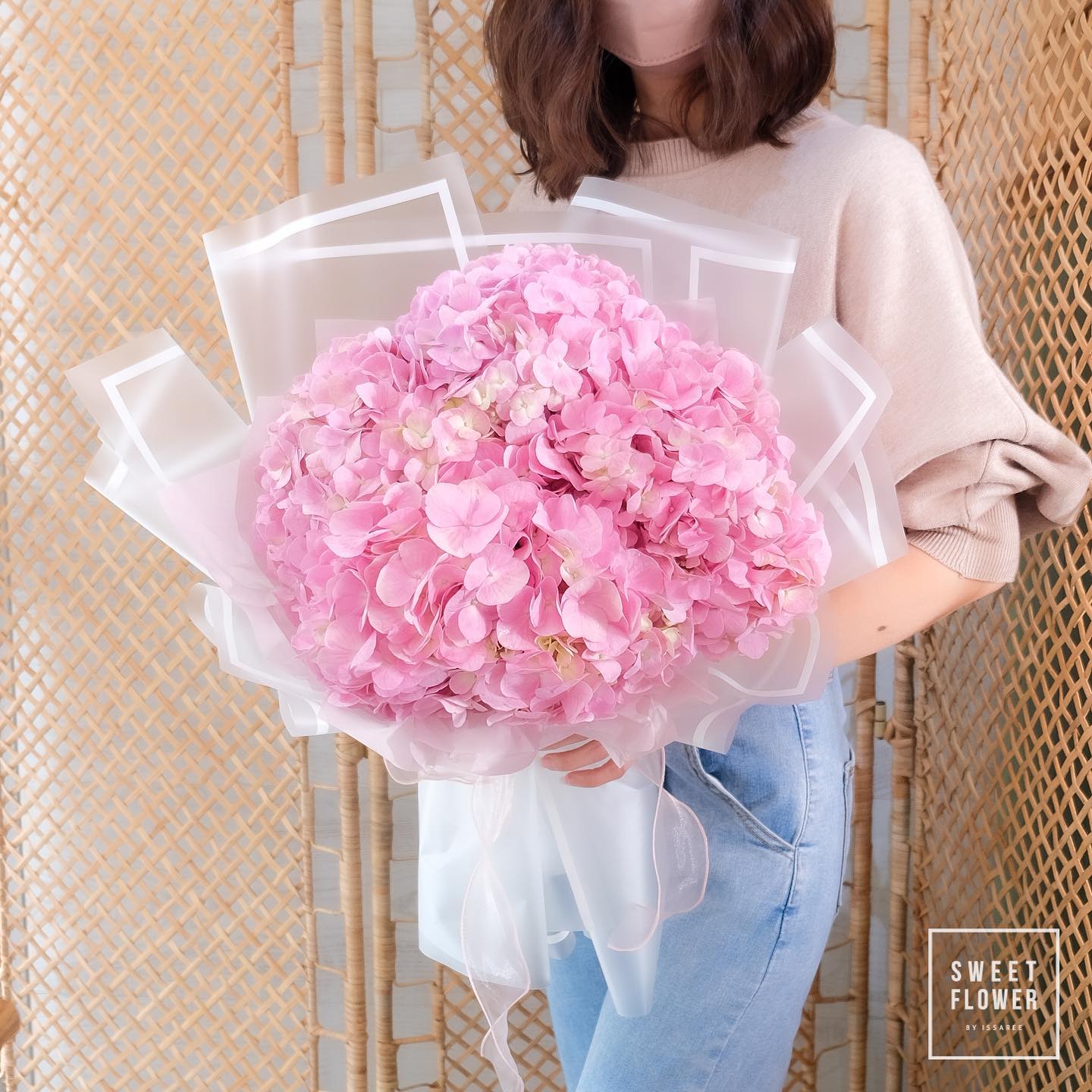 ช่อ พาสเทล หวาน ดอกไม้หลัก ไฮเดรนเยีย — ผลงานร้านดอกไม้ Sweetflower by Issaree
