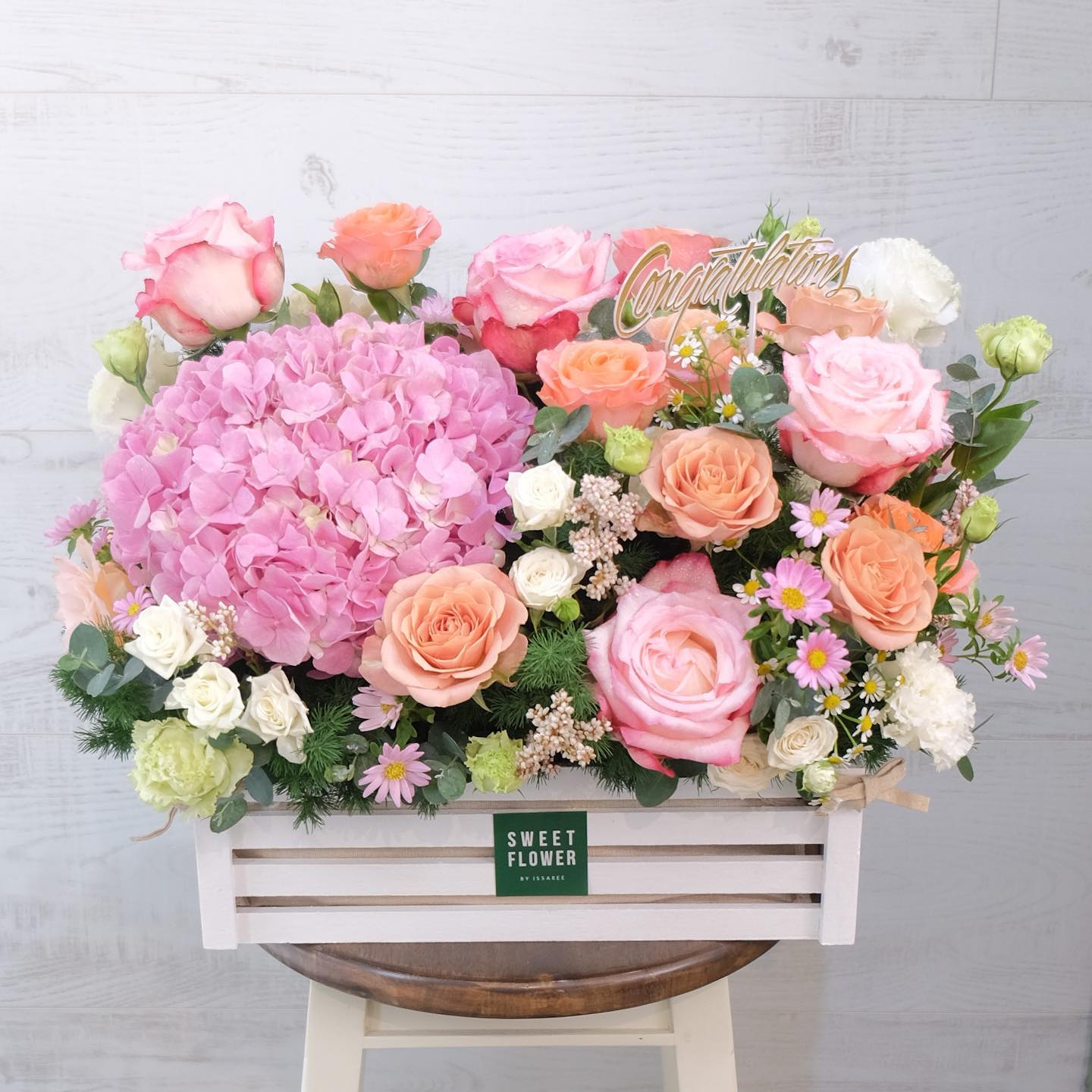 กล่อง พาสเทล หวาน ดอกไม้หลัก ไฮเดรนเยีย กุหลาบ คาร์เนชั่น — ผลงานร้านดอกไม้ Sweetflower by Issaree — ภาพที่ 3 จาก 5