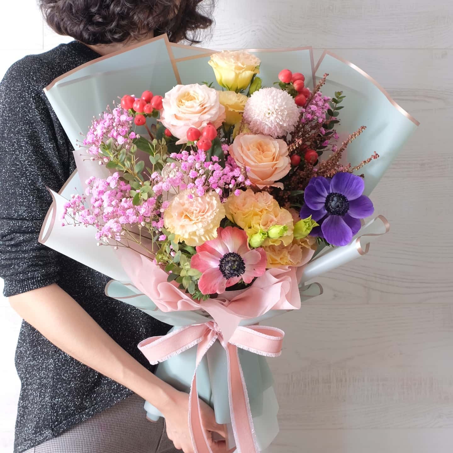 ช่อ หลากสี หวาน ดอกไม้หลัก กุหลาบ เบญจมาศ/มัม เดซี่/มาร์กาเร็ต — ผลงานร้านดอกไม้ Sweetflower by Issaree