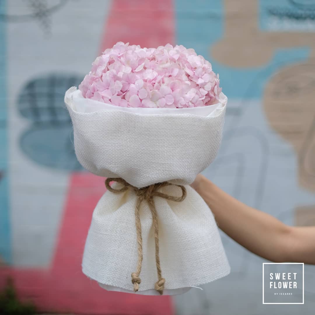 กล่อง พาสเทล หวาน ดอกไม้หลัก ไฮเดรนเยีย — ผลงานร้านดอกไม้ Sweetflower by Issaree — ภาพที่ 1 จาก 2