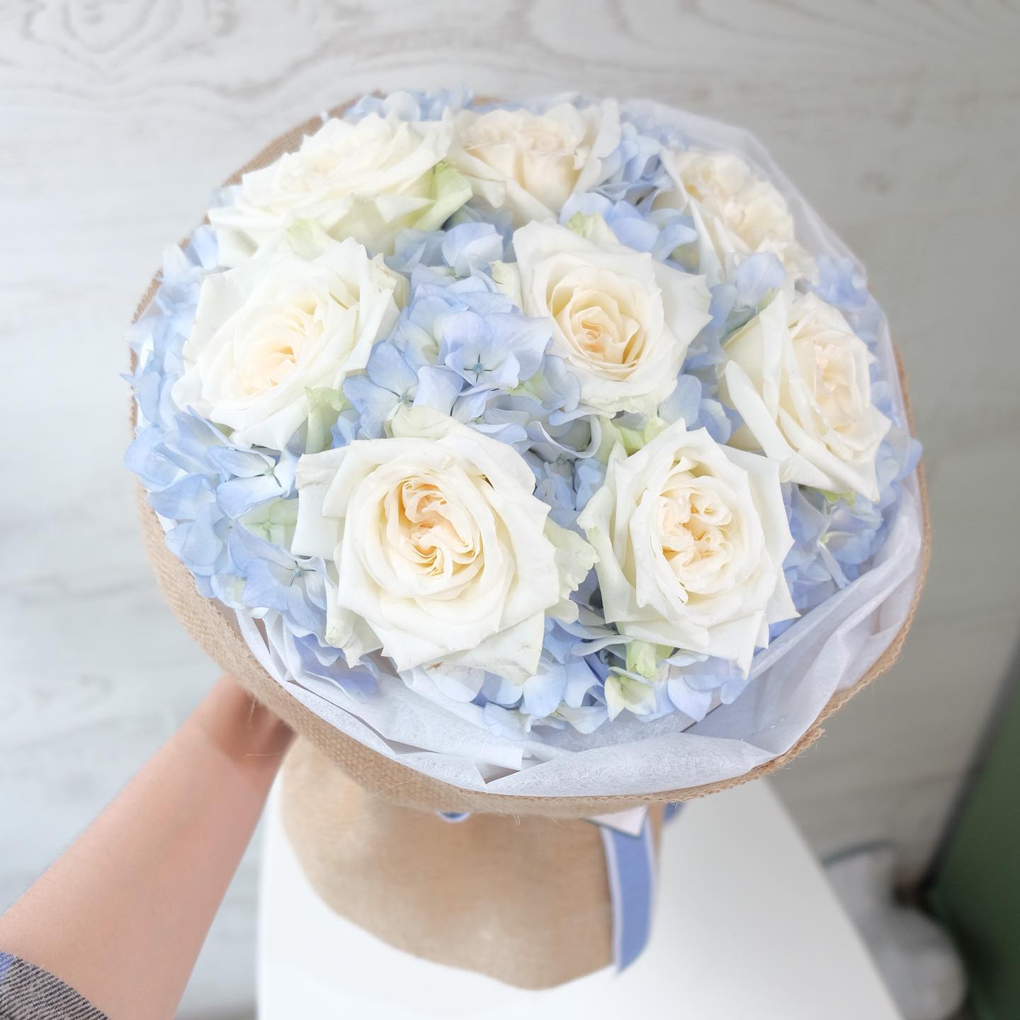 ช่อ ม่วง-ฟ้า หวาน ดอกไม้หลัก กุหลาบ ไฮเดรนเยีย — ผลงานร้านดอกไม้ Sweetflower by Issaree