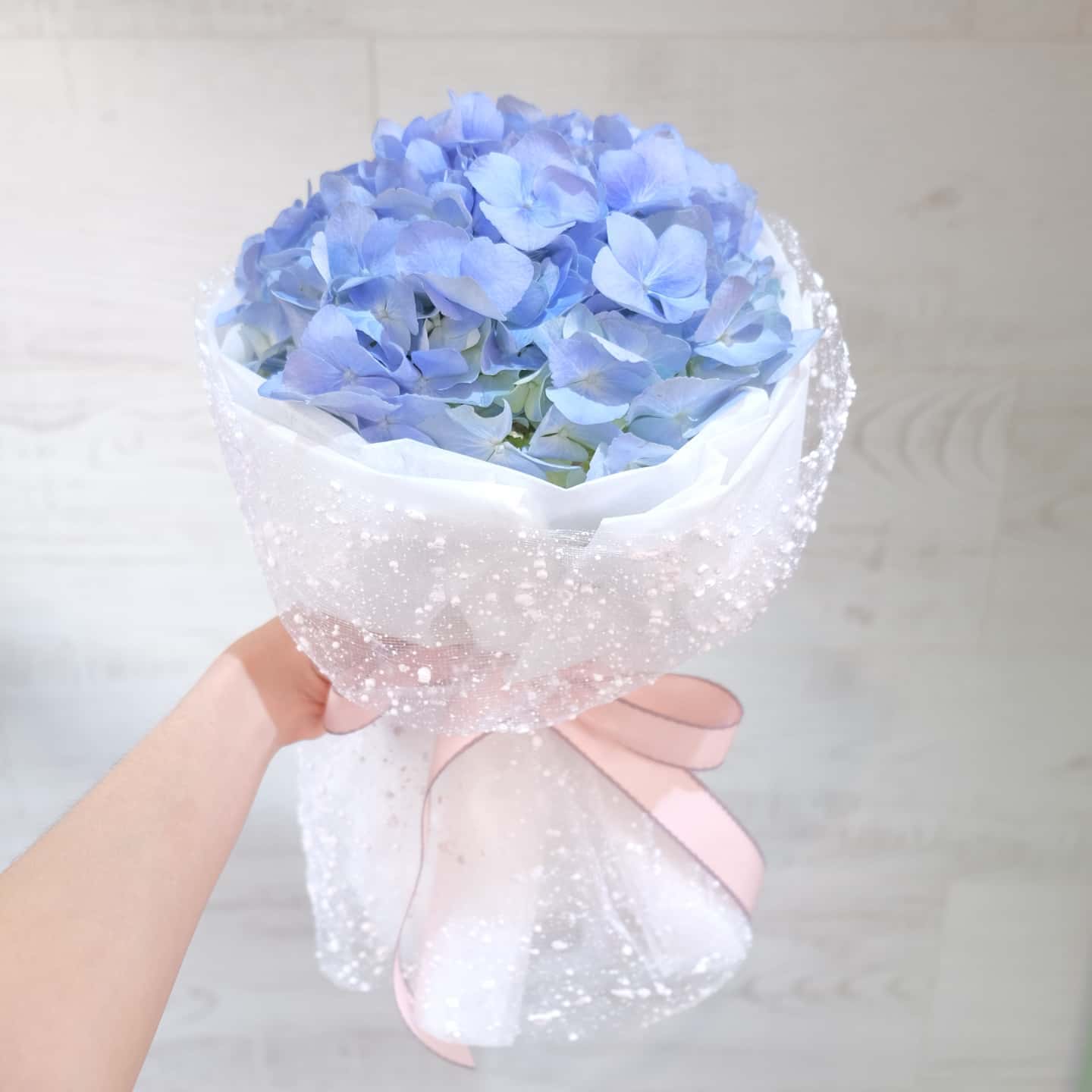 ช่อ ม่วง-ฟ้า หวาน ดอกไม้หลัก ไฮเดรนเยีย — ผลงานร้านดอกไม้ Sweetflower by Issaree
