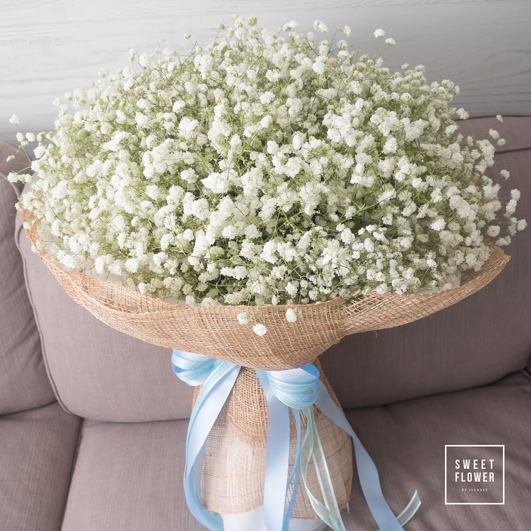 ช่อ ขาว-เขียว หวาน ดอกไม้หลัก เบบี้บรีธ/ยิปโซ — ผลงานร้านดอกไม้ Sweetflower by Issaree