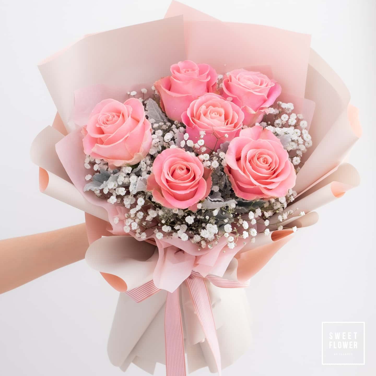 ช่อ พาสเทล หวาน ดอกไม้หลัก กุหลาบ เบบี้บรีธ/ยิปโซ — ผลงานร้านดอกไม้ Sweetflower by Issaree