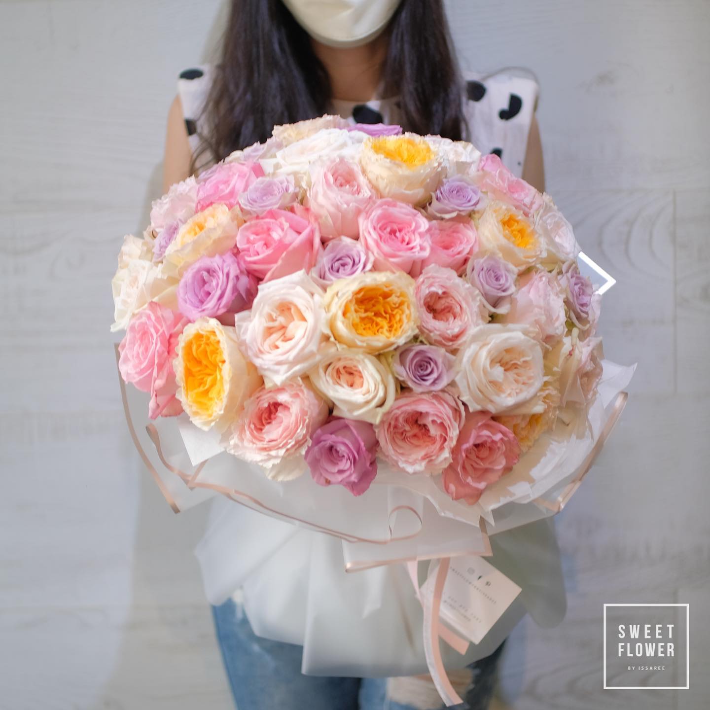 กล่อง พาสเทล หวาน ดอกไม้หลัก กุหลาบ — ผลงานร้านดอกไม้ Sweetflower by Issaree