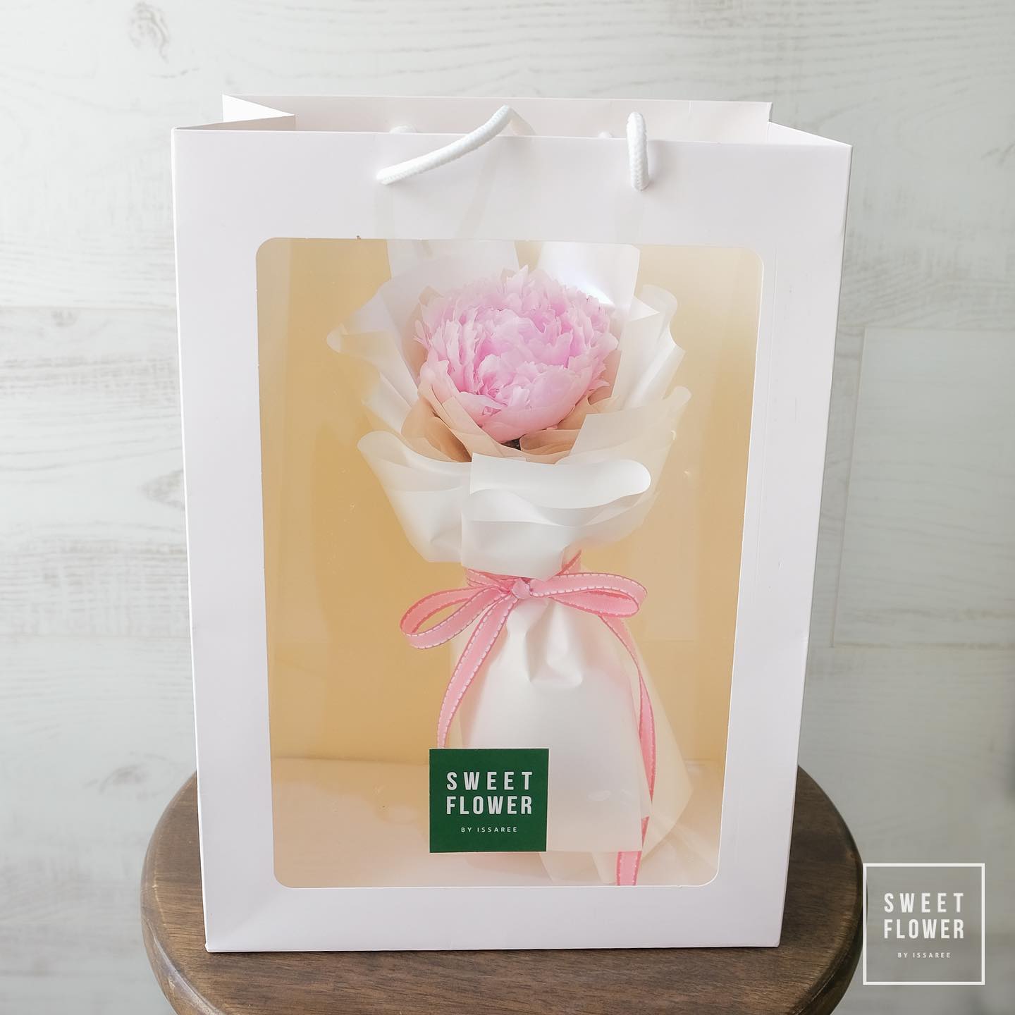 กล่อง พาสเทล หวาน ดอกไม้หลัก พีโอนี่ — ผลงานร้านดอกไม้ Sweetflower by Issaree