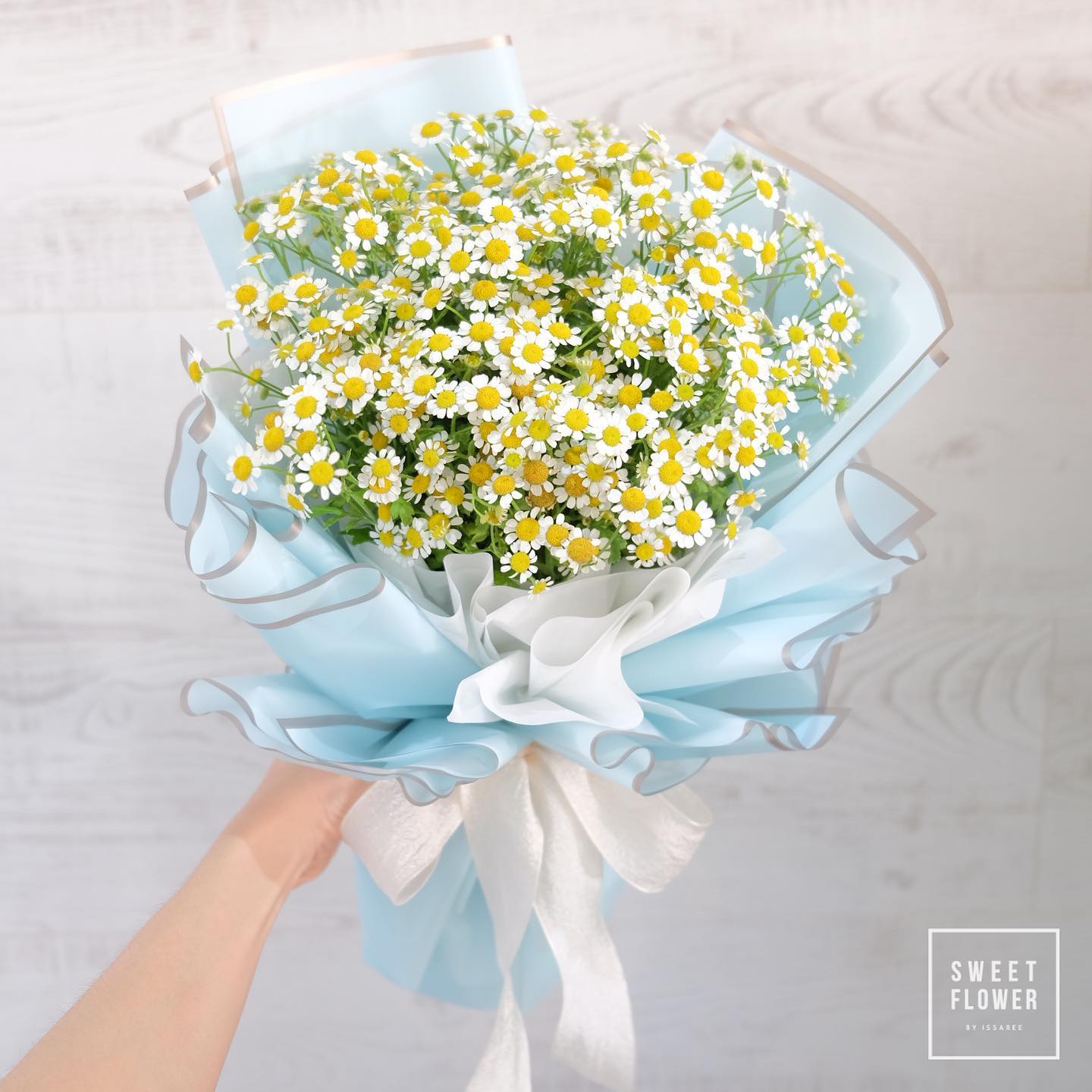 ช่อ เหลือง-ส้ม หวาน ดอกไม้หลัก เดซี่/มาร์กาเร็ต — ผลงานร้านดอกไม้ Sweetflower by Issaree