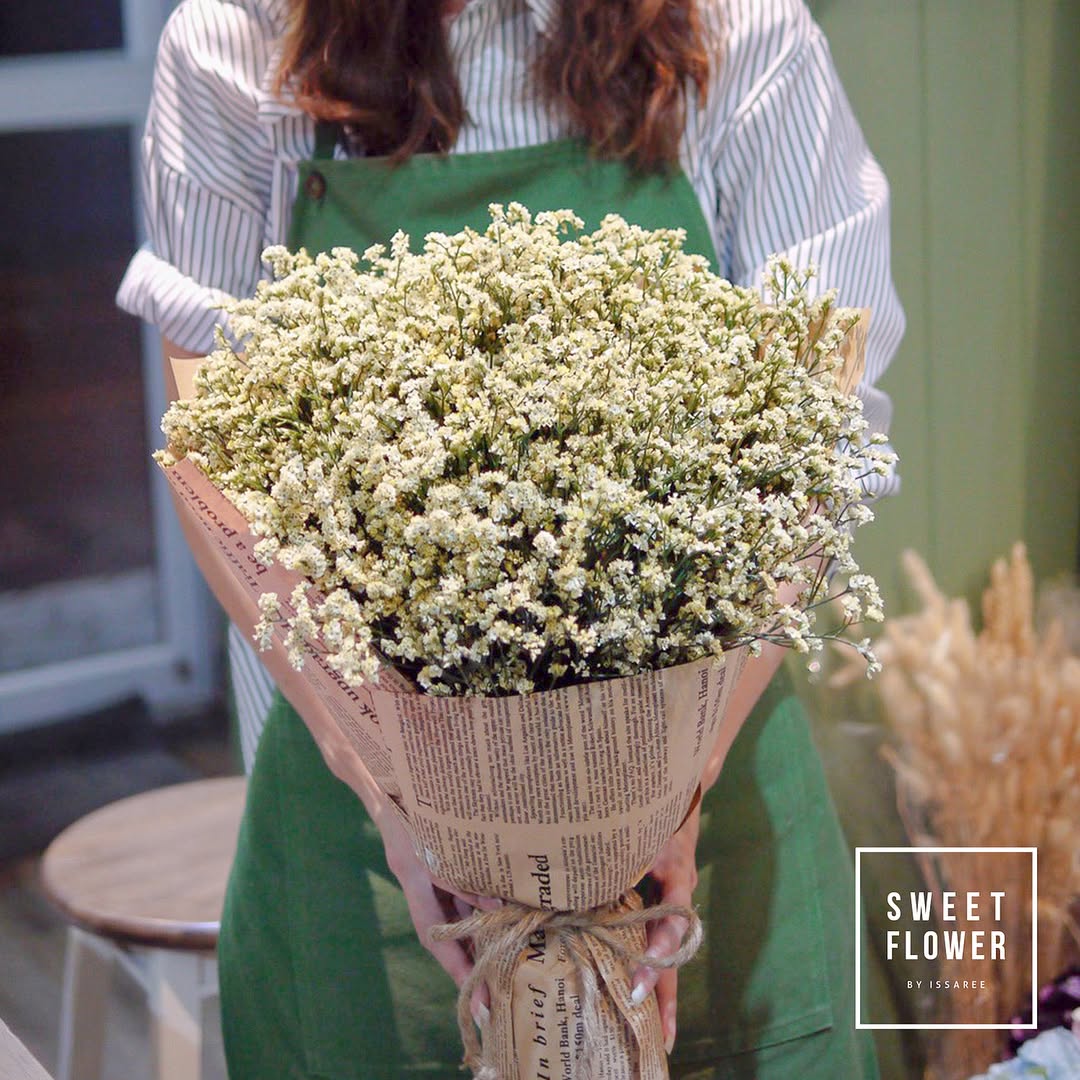 ช่อ ขาว-เขียว หวาน ดอกไม้หลัก เบบี้บรีธ/ยิปโซ — ผลงานร้านดอกไม้ Sweetflower by Issaree — ภาพที่ 9 จาก 10