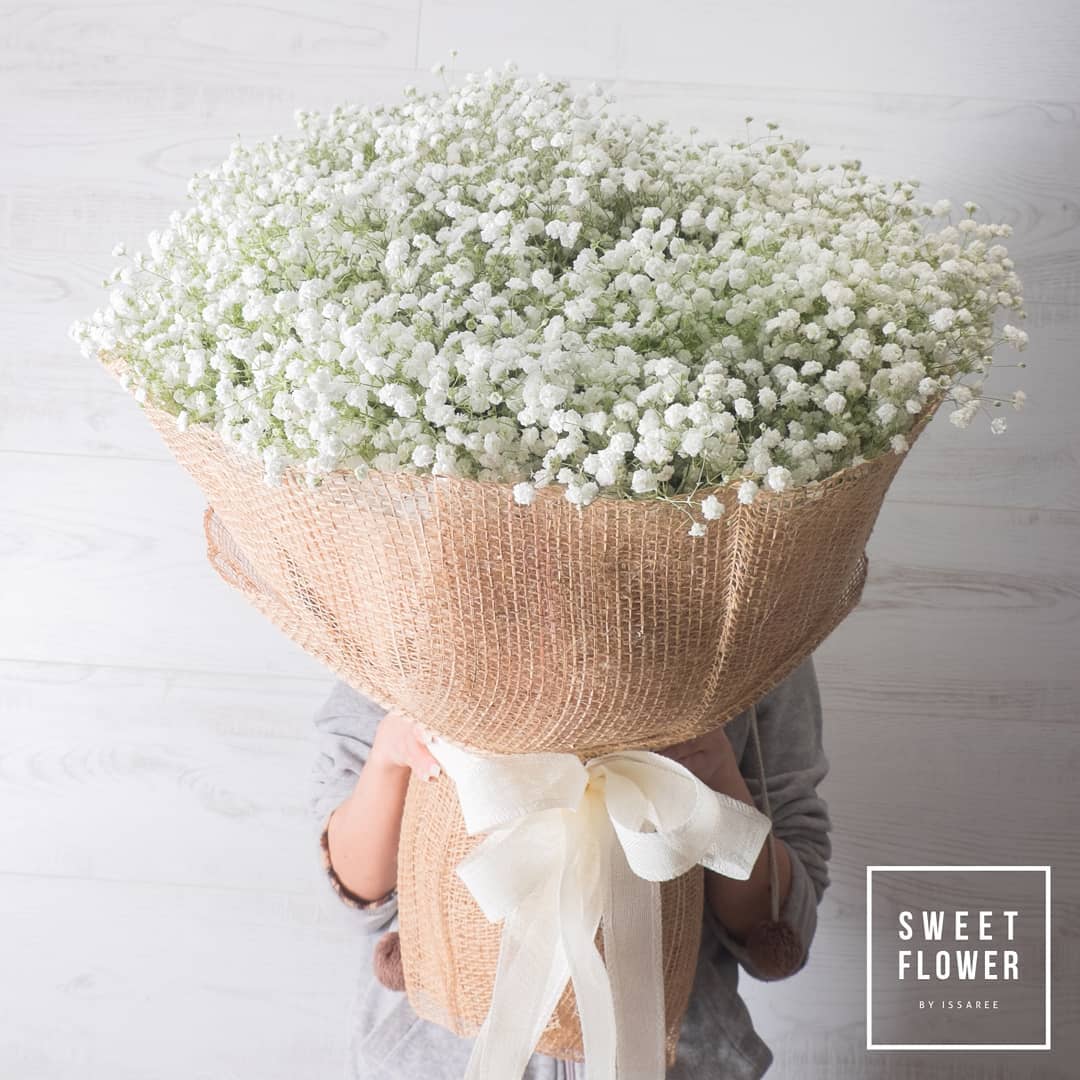 ช่อ ขาว-เขียว หวาน ดอกไม้หลัก เบบี้บรีธ/ยิปโซ — ผลงานร้านดอกไม้ Sweetflower by Issaree