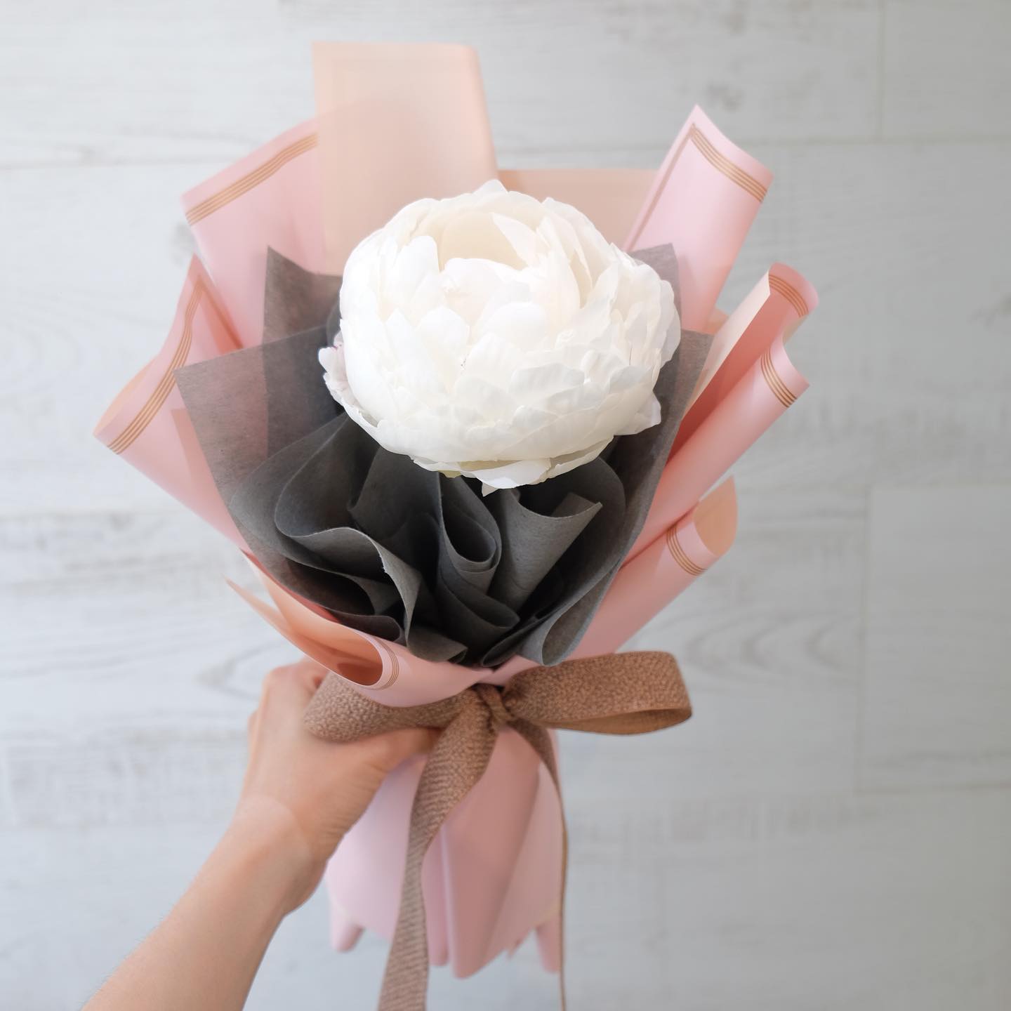 ช่อ พาสเทล หวาน ดอกไม้หลัก พีโอนี่ — ผลงานร้านดอกไม้ Sweetflower by Issaree