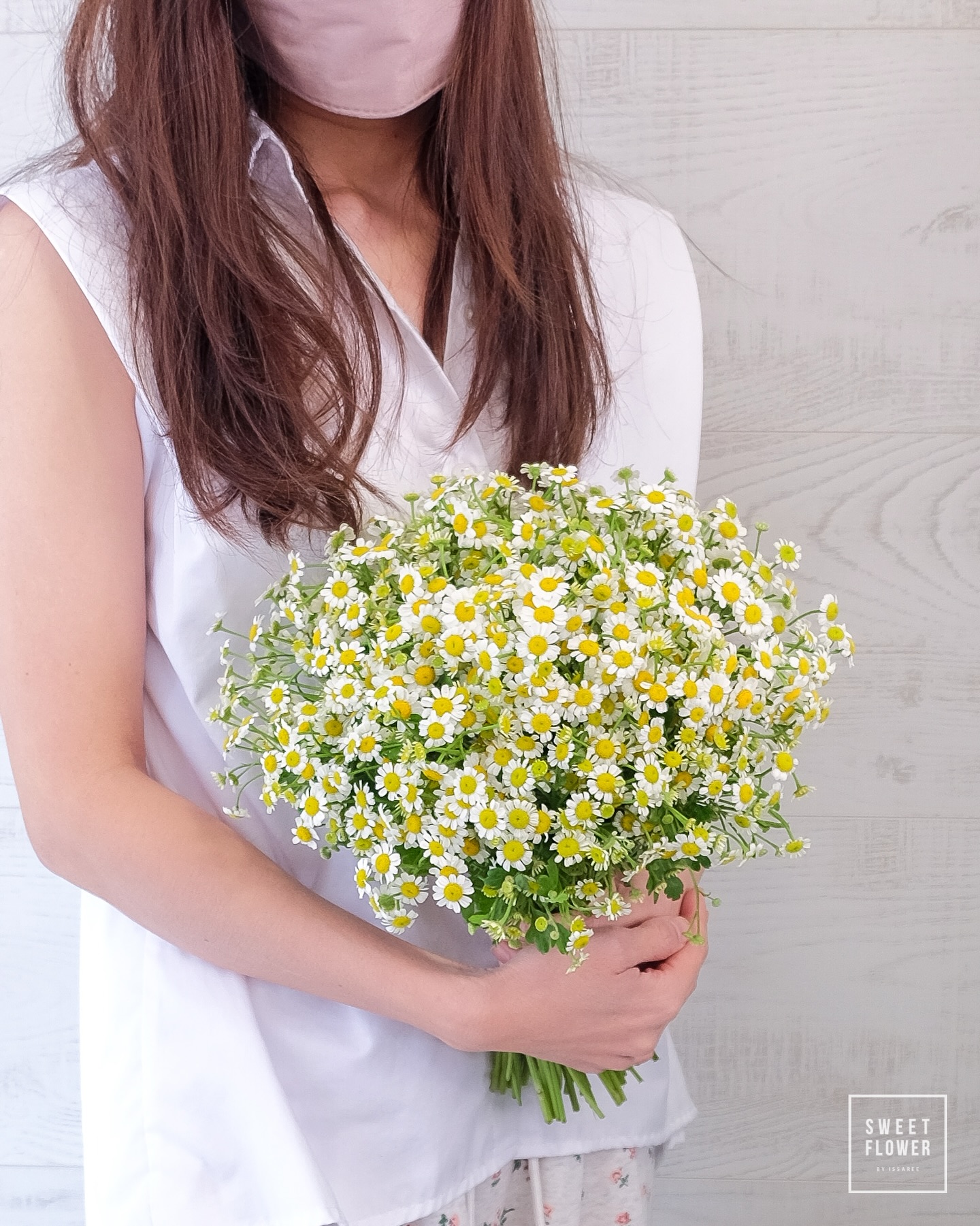 ช่อ เหลือง-ส้ม คลาสสิก ดอกไม้หลัก เดซี่/มาร์กาเร็ต — ผลงานร้านดอกไม้ Sweetflower by Issaree