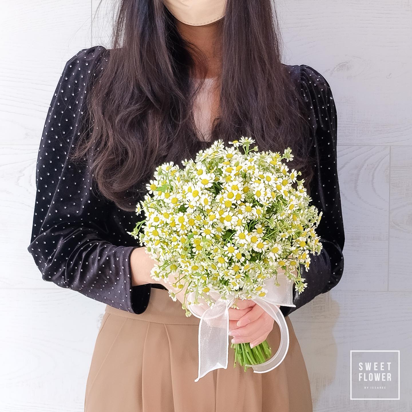 ช่อ ขาว-เขียว หวาน ดอกไม้หลัก เดซี่/มาร์กาเร็ต — ผลงานร้านดอกไม้ Sweetflower by Issaree