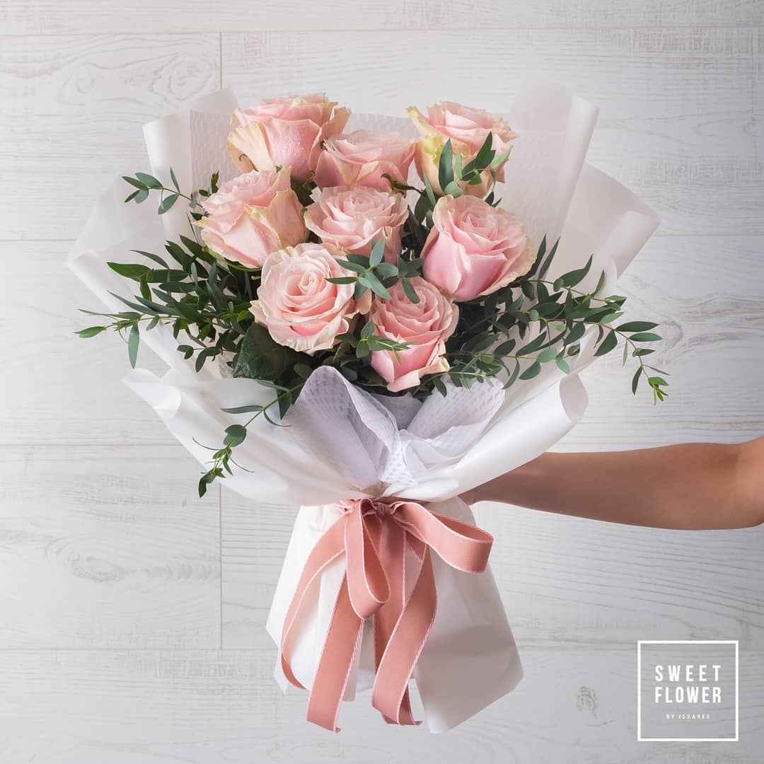 ช่อ พาสเทล หวาน ดอกไม้หลัก กุหลาบ ยูคาลิปตัส/ใบไม้ — ผลงานร้านดอกไม้ Sweetflower by Issaree — ภาพที่ 3 จาก 4