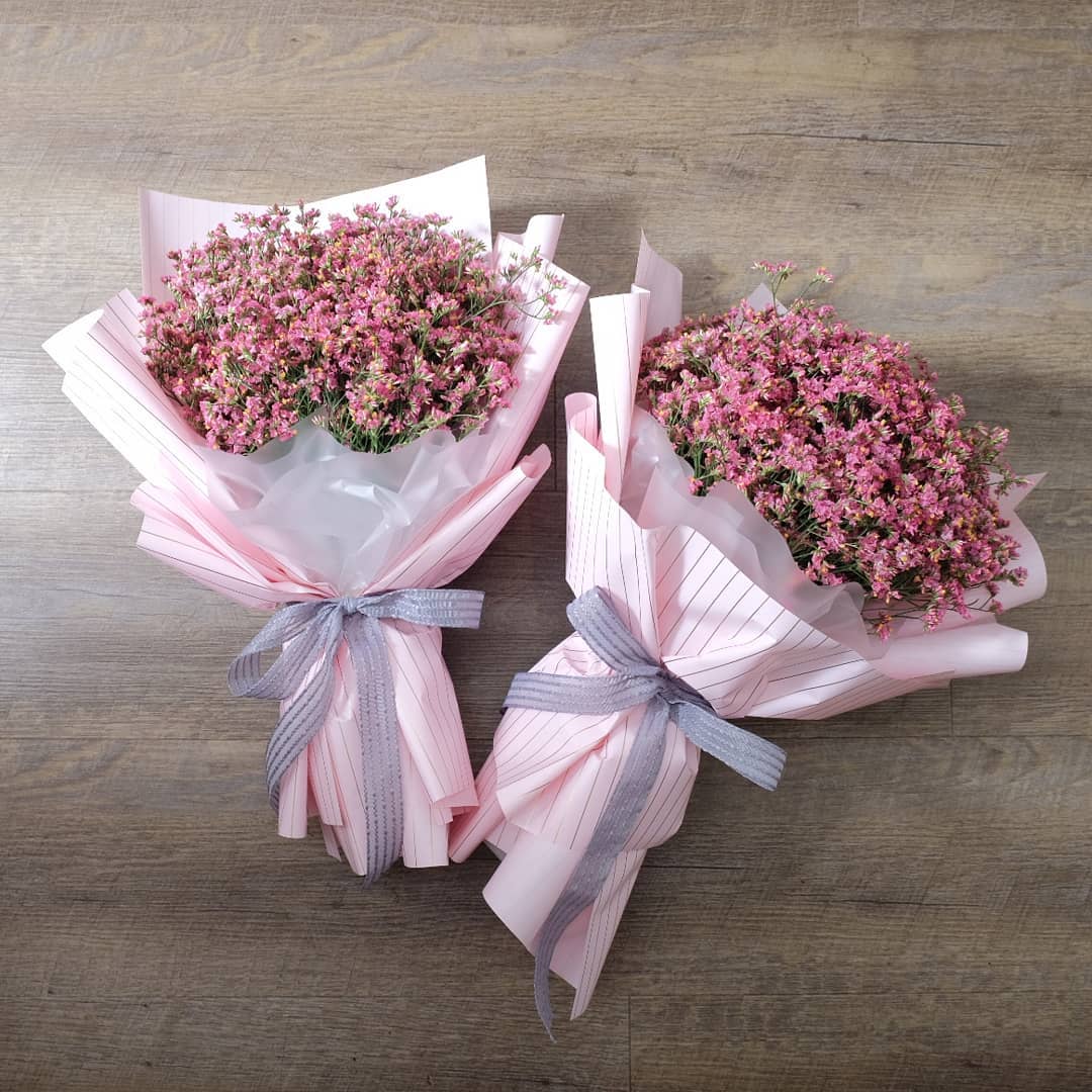 ช่อ พาสเทล หวาน ดอกไม้หลัก คาร์เนชั่น — ผลงานร้านดอกไม้ Sweetflower by Issaree