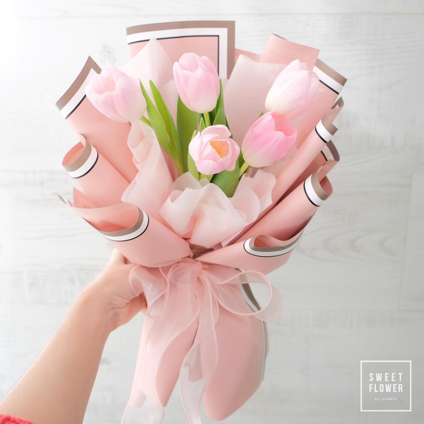 ช่อ พาสเทล หวาน ดอกไม้หลัก ทิวลิป พีโอนี่ — ผลงานร้านดอกไม้ Sweetflower by Issaree