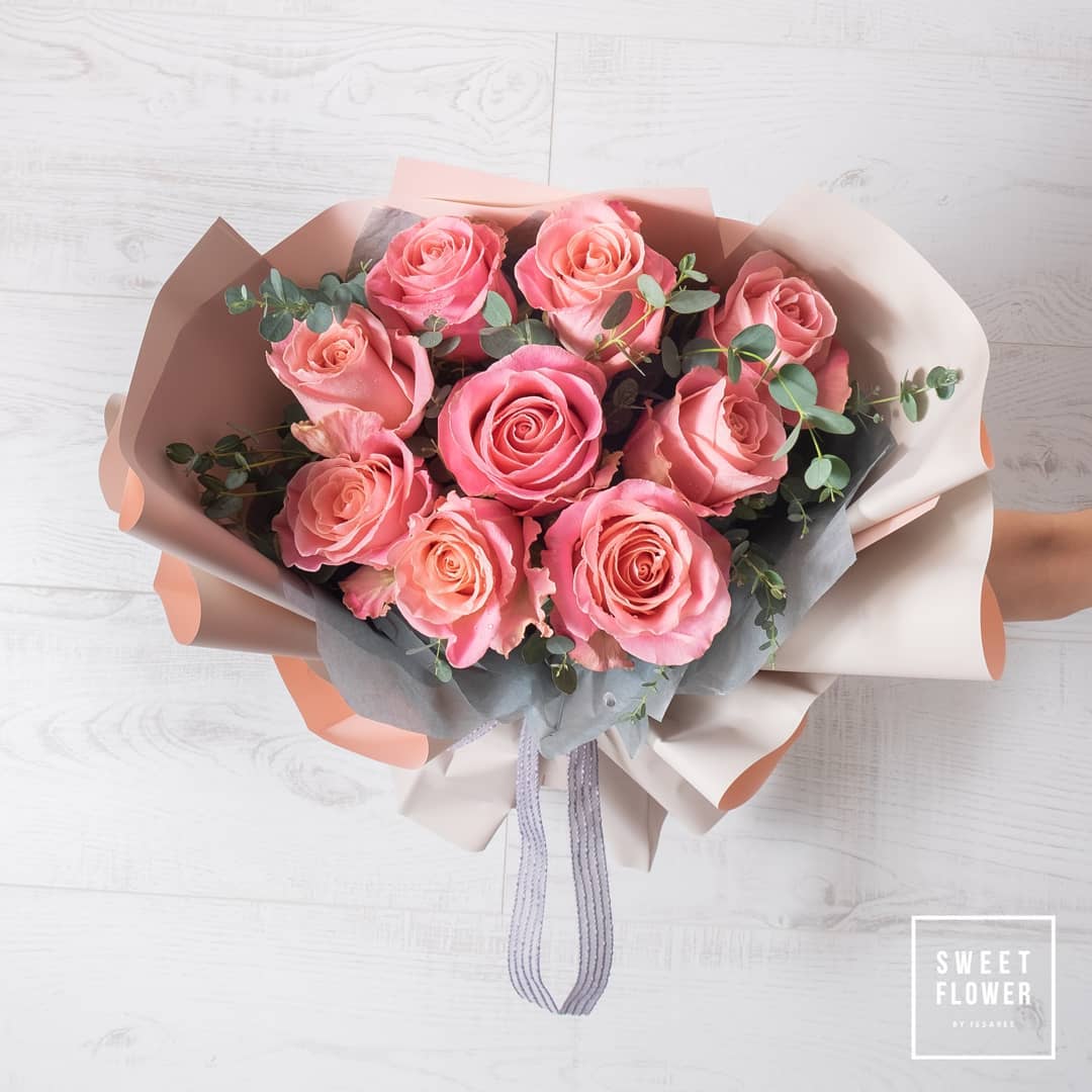 ช่อ พาสเทล หวาน ดอกไม้หลัก กุหลาบ ยูคาลิปตัส/ใบไม้ — ผลงานร้านดอกไม้ Sweetflower by Issaree — ภาพที่ 2 จาก 3