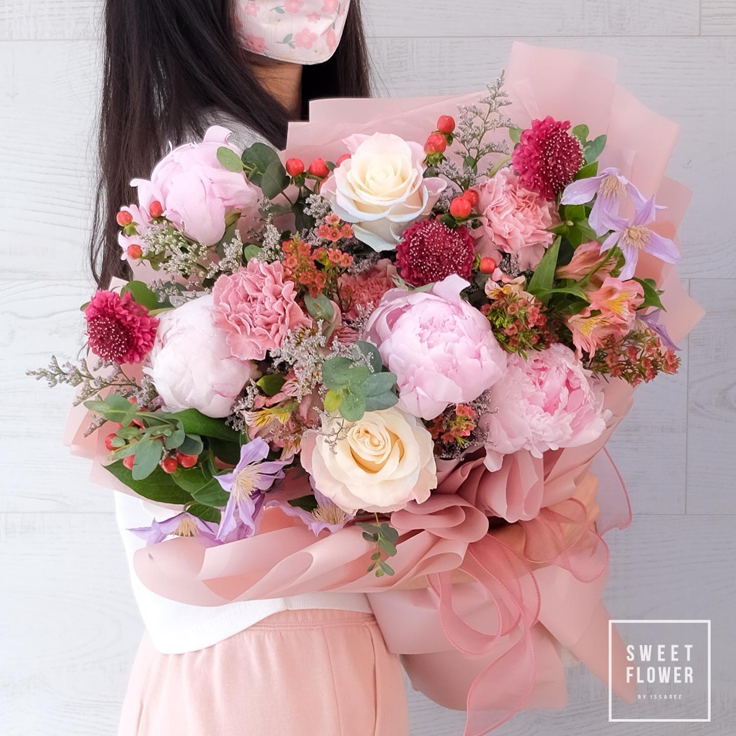 ช่อ พาสเทล ดอกไม้หลัก พีโอนี่ กุหลาบ ดาเลีย — ผลงานร้านดอกไม้ Sweetflower by Issaree