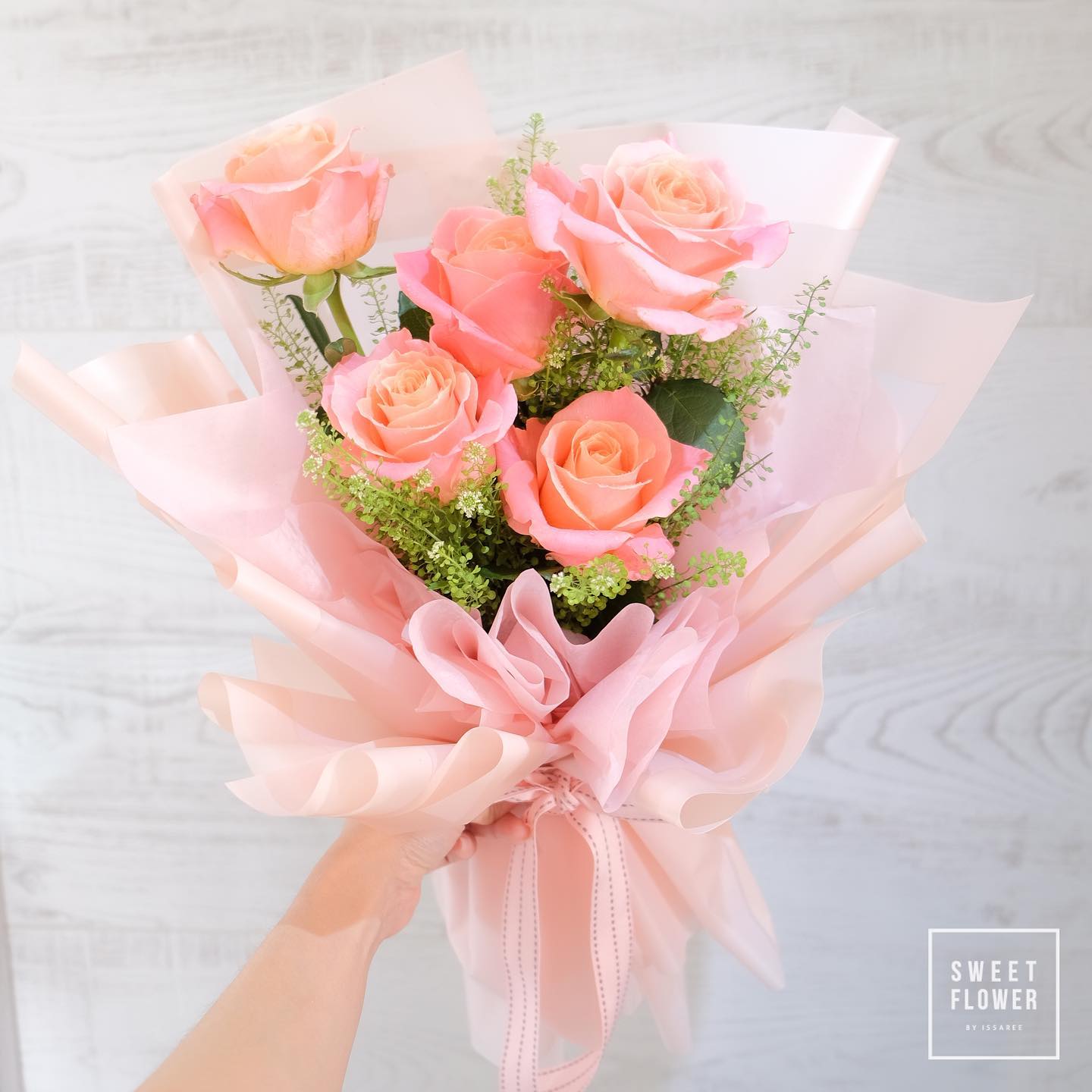 ช่อ พาสเทล หวาน ดอกไม้หลัก กุหลาบ เบบี้บรีธ/ยิปโซ — ผลงานร้านดอกไม้ Sweetflower by Issaree