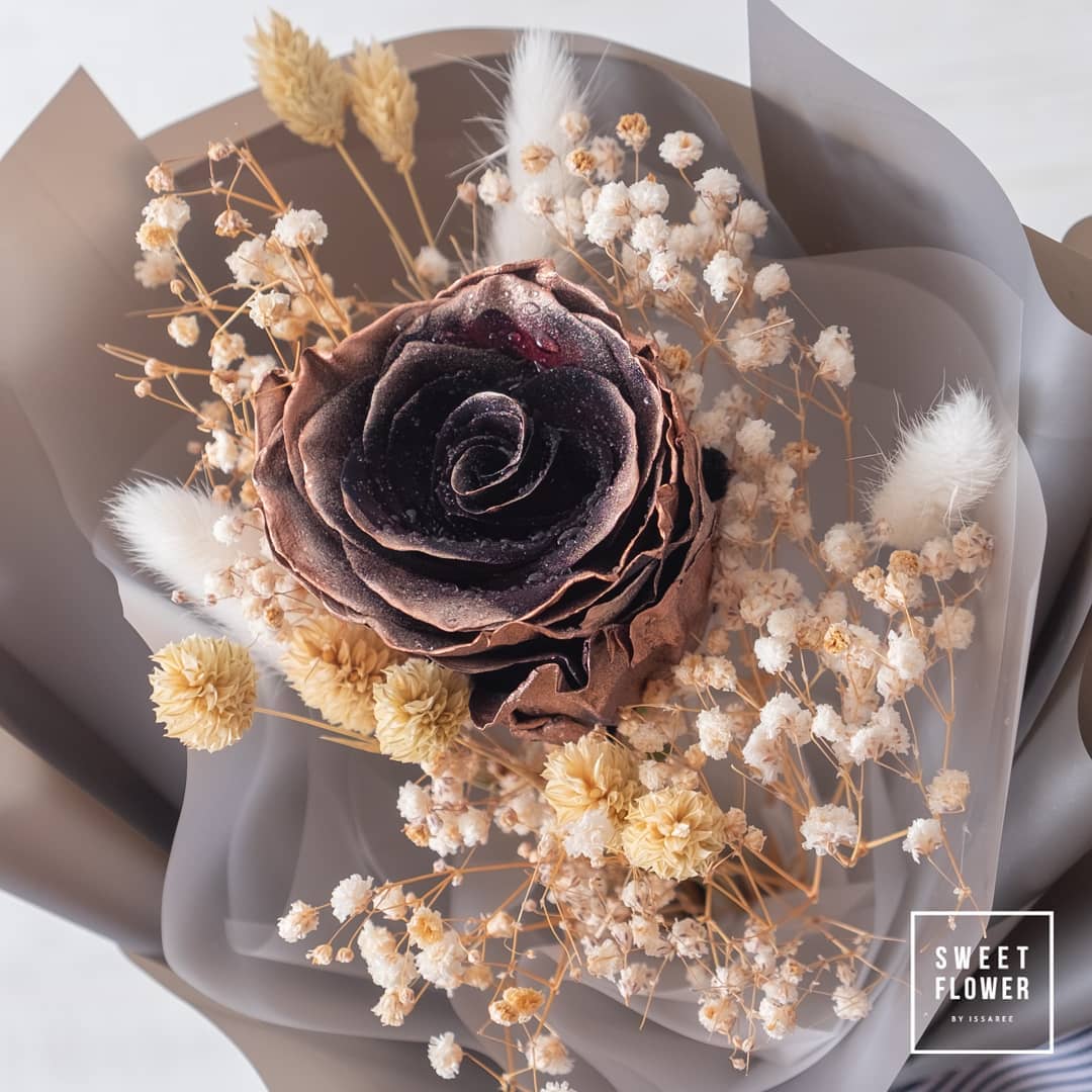 ช่อ เอิร์ธโทน หวาน ดอกไม้หลัก กุหลาบ ดอกไม้แห้ง เบบี้บรีธ/ยิปโซ — ผลงานร้านดอกไม้ Sweetflower by Issaree — ภาพที่ 2 จาก 2