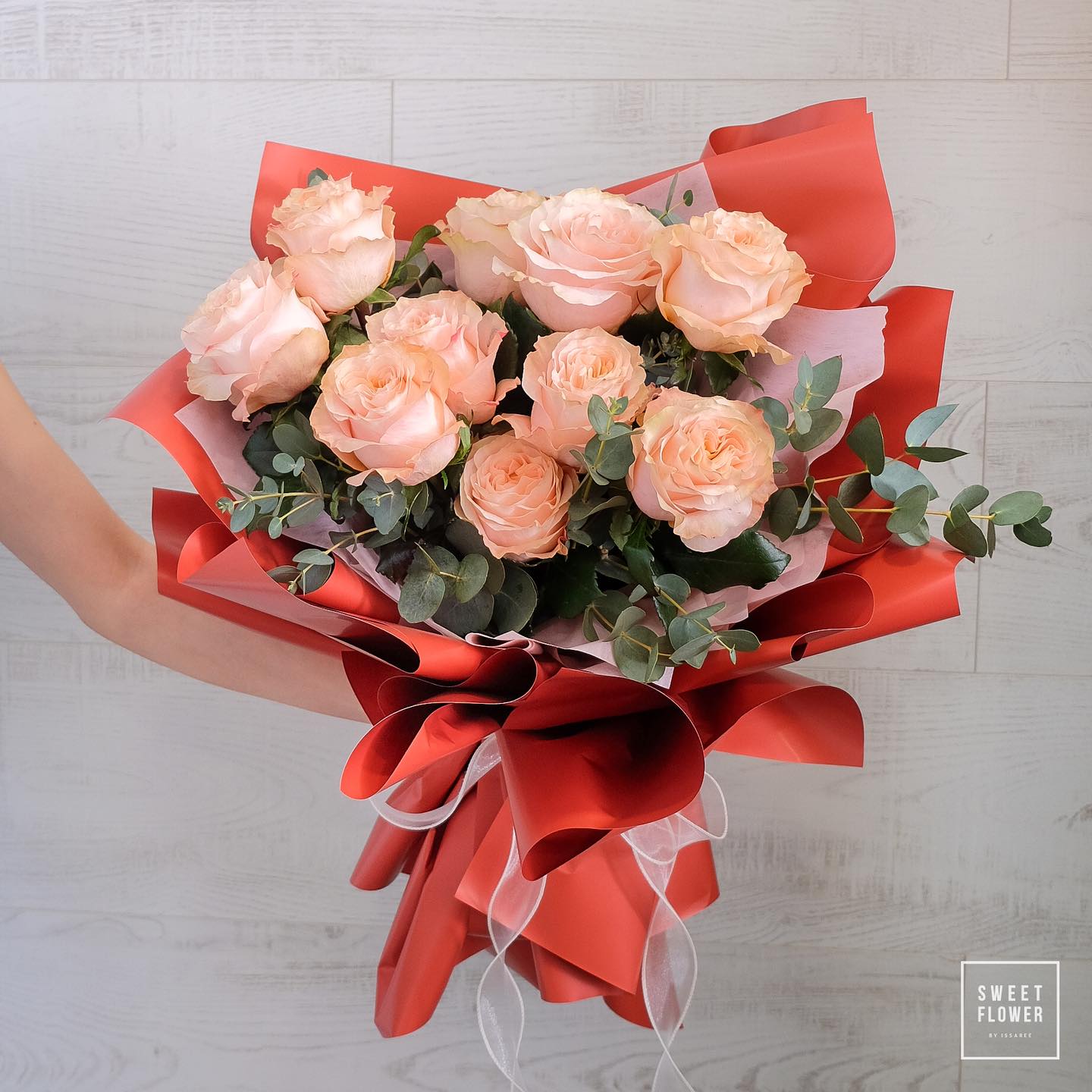 ช่อ พาสเทล หวาน ดอกไม้หลัก กุหลาบ ยูคาลิปตัส/ใบไม้ — ผลงานร้านดอกไม้ Sweetflower by Issaree — ภาพที่ 2 จาก 2