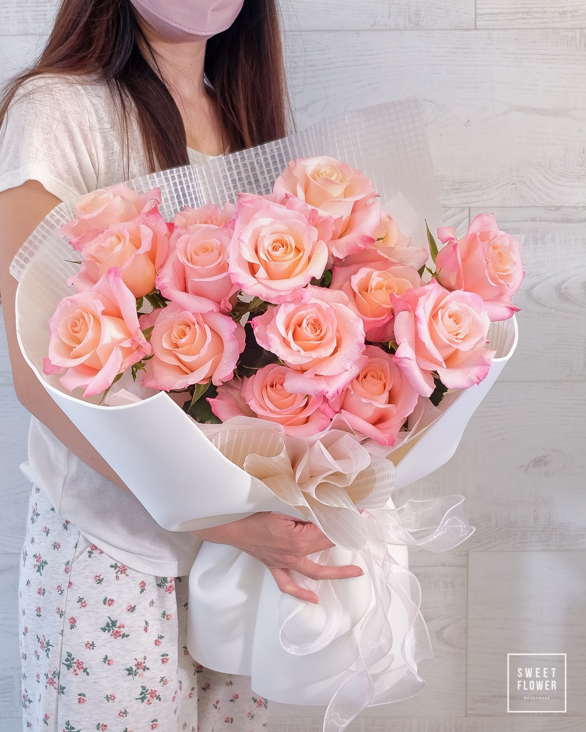 ช่อ พาสเทล หวาน ดอกไม้หลัก กุหลาบเอกวาดอร์ — ผลงานร้านดอกไม้ Sweetflower by Issaree
