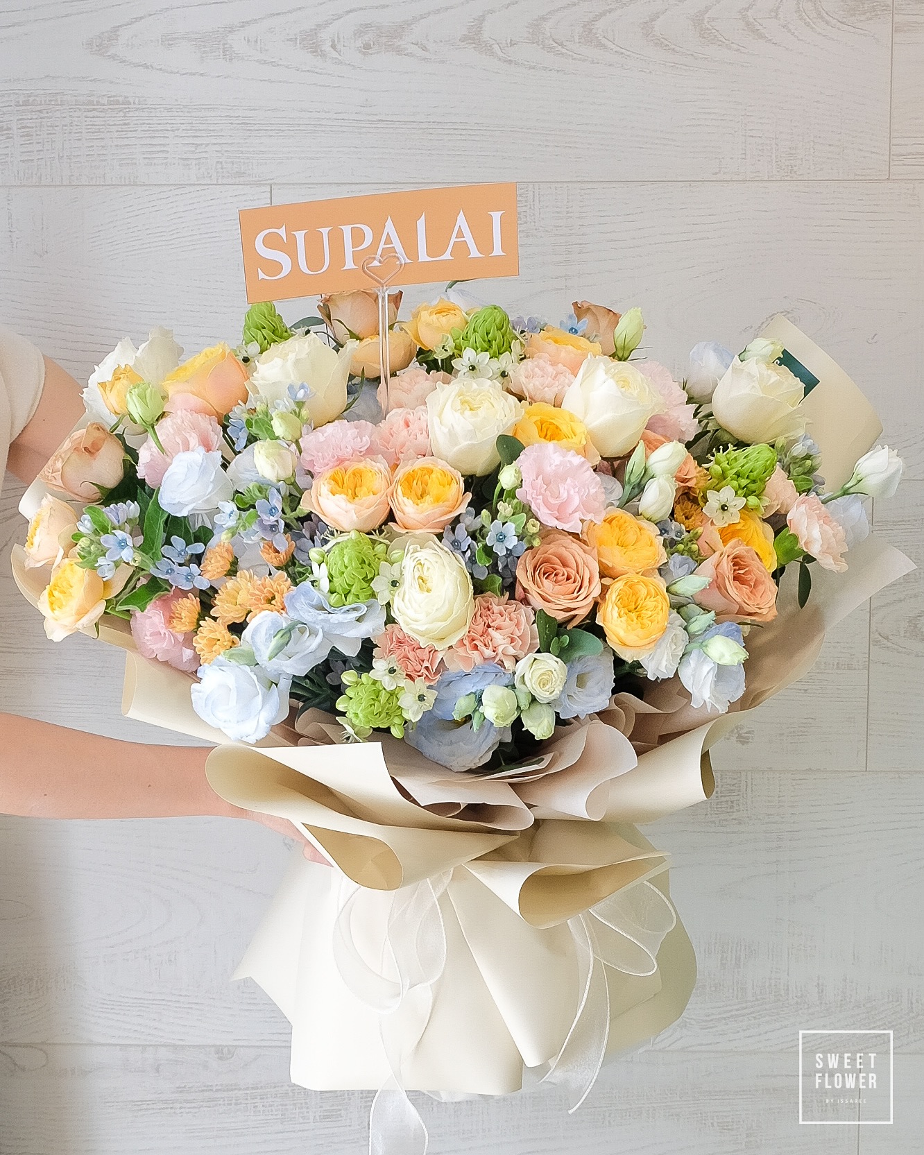 ช่อ พาสเทล หวาน ดอกไม้หลัก กุหลาบ กุหลาบเอกวาดอร์ อื่นๆ — ผลงานร้านดอกไม้ Sweetflower by Issaree