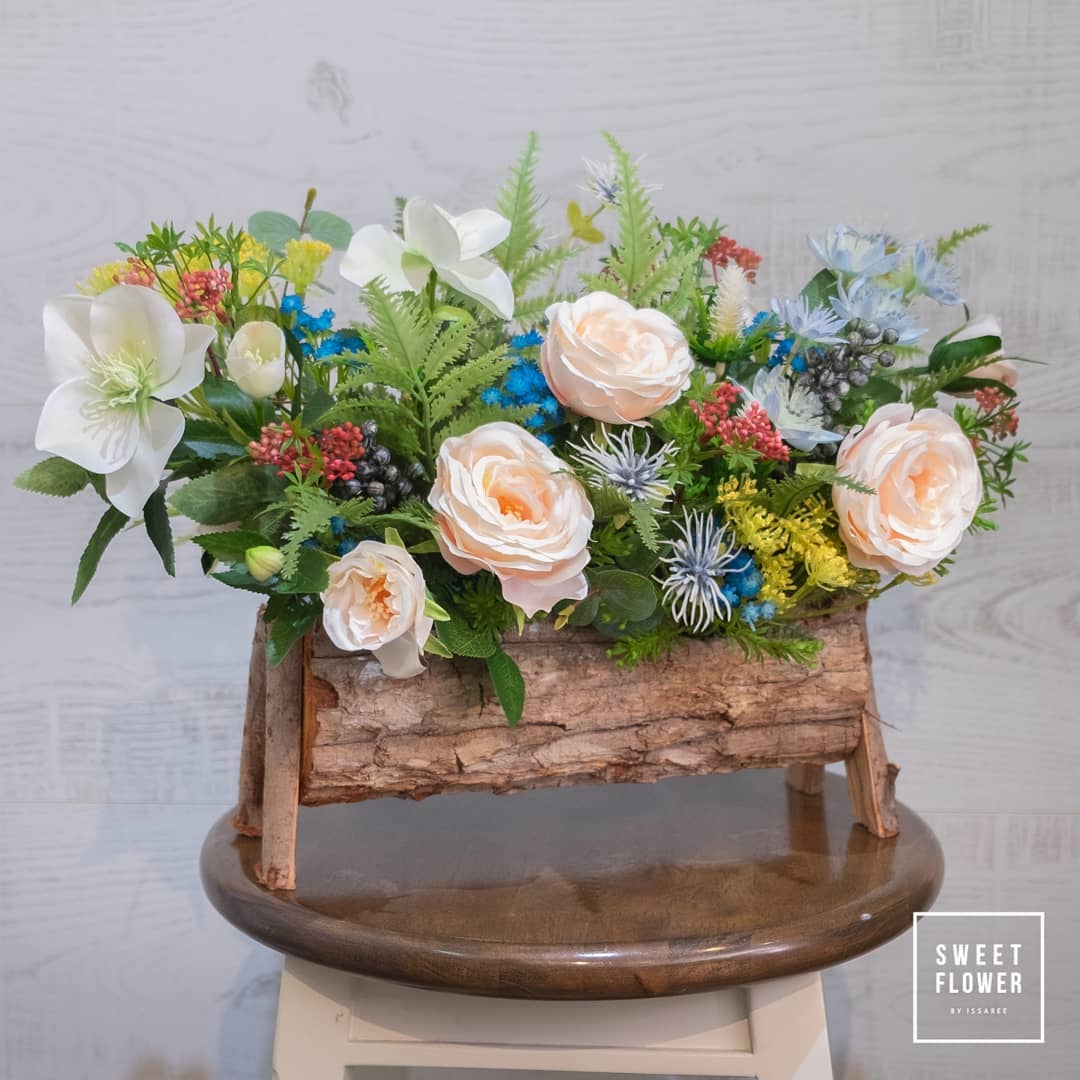 ตะกร้า หลากสี หวาน ดอกไม้หลัก กุหลาบ ลิลลี่ เบญจมาศ/มัม — ผลงานร้านดอกไม้ Sweetflower by Issaree — ภาพที่ 4 จาก 4