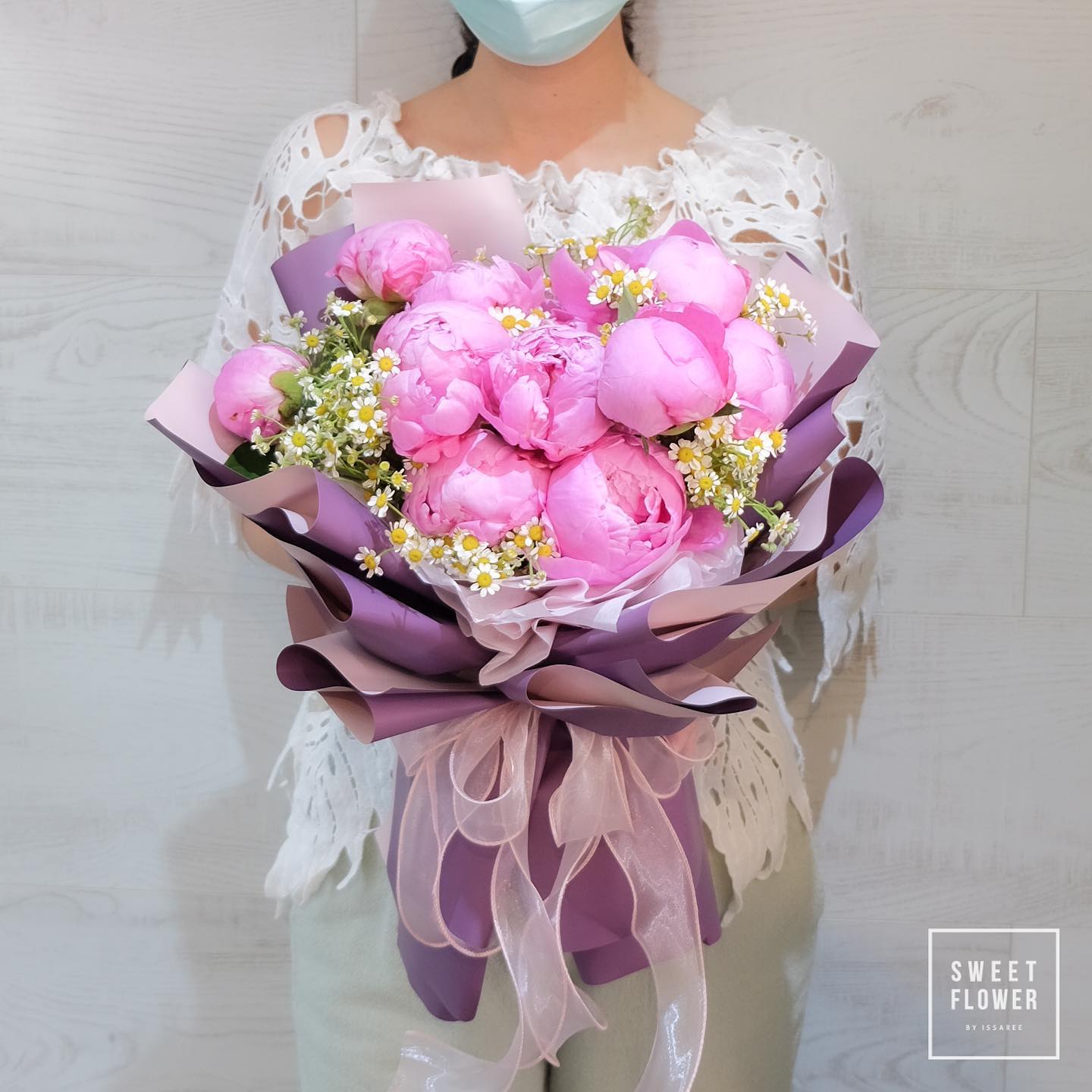 ช่อ พาสเทล หวาน ดอกไม้หลัก พีโอนี่ เดซี่/มาร์กาเร็ต — ผลงานร้านดอกไม้ Sweetflower by Issaree