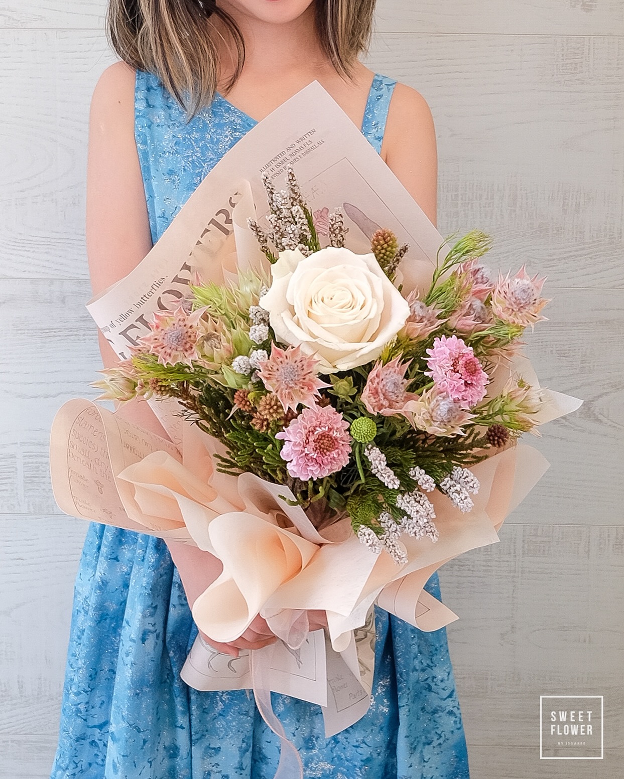ช่อ พาสเทล คลาสสิก ดอกไม้หลัก กุหลาบเอกวาดอร์ อื่นๆ — ผลงานร้านดอกไม้ Sweetflower by Issaree