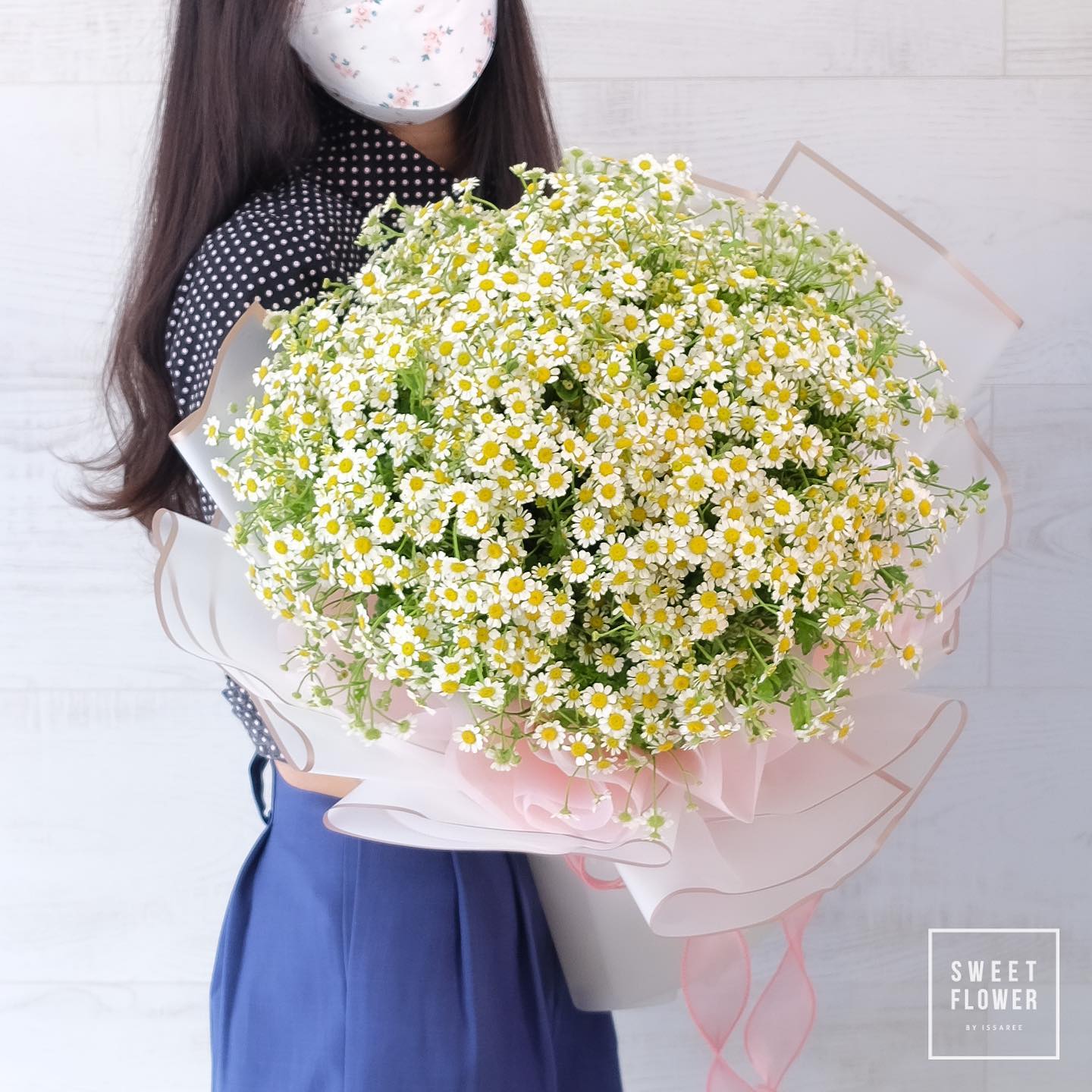 ช่อ เหลือง-ส้ม หวาน ดอกไม้หลัก เดซี่/มาร์กาเร็ต — ผลงานร้านดอกไม้ Sweetflower by Issaree