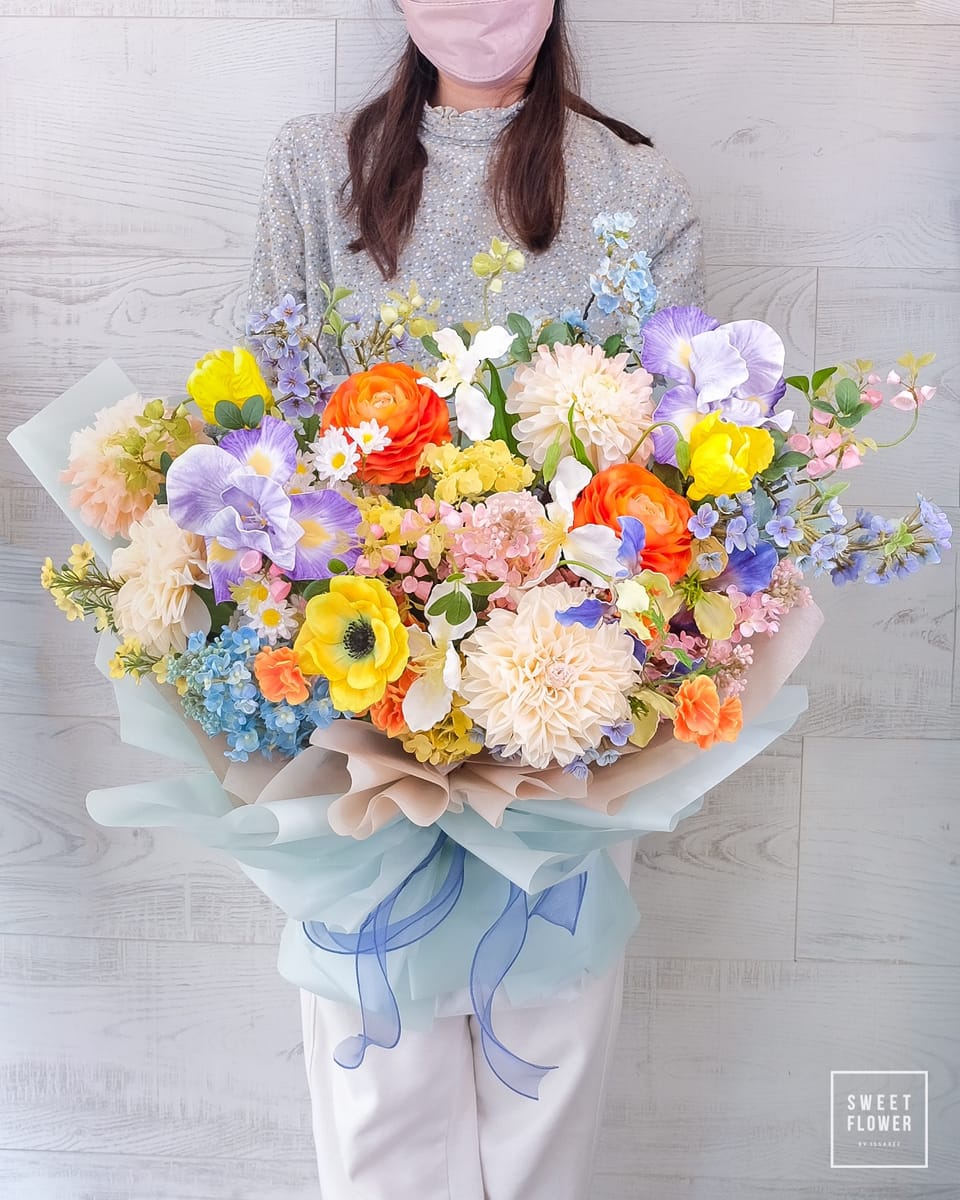 ช่อ หลากสี สดใส ดอกไม้หลัก ดาเลีย อื่นๆ กล้วยไม้ — ผลงานร้านดอกไม้ Sweetflower by Issaree