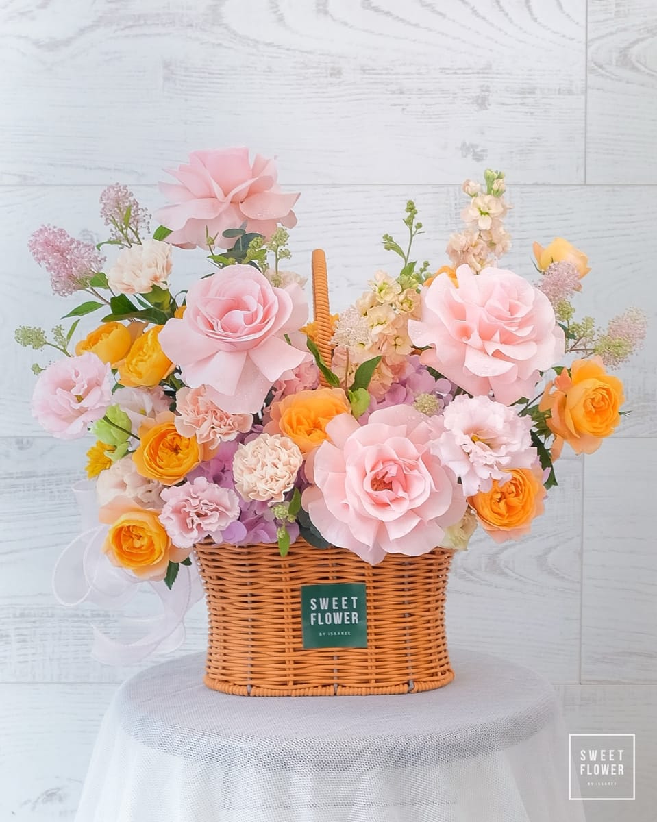 ตะกร้า ชมพู หวาน ดอกไม้หลัก กุหลาบ — ผลงานร้านดอกไม้ Sweetflower by Issaree — ภาพที่ 2 จาก 2