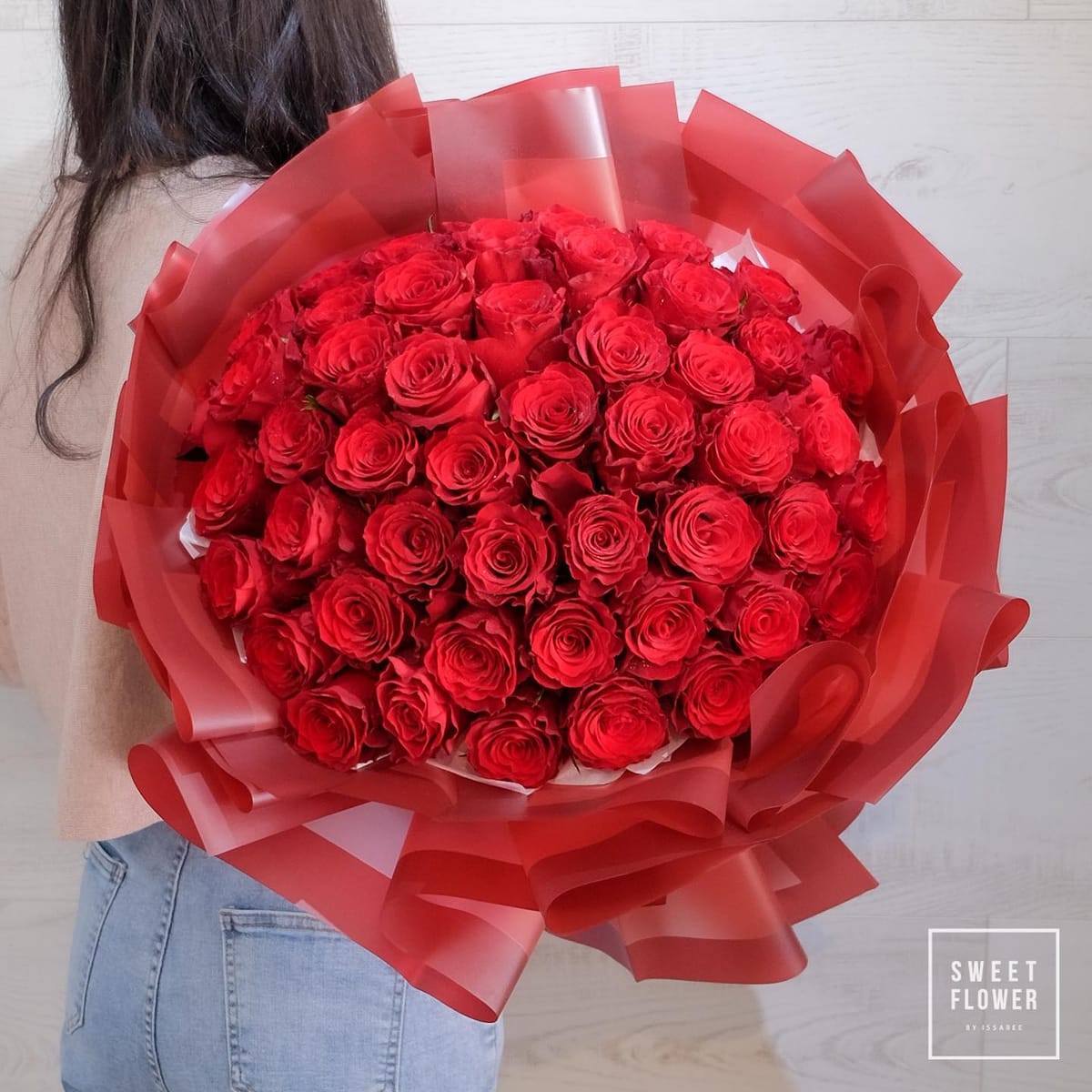 ช่อ แดงโรแมนติก คลาสสิก ดอกไม้หลัก กุหลาบ — ผลงานร้านดอกไม้ Sweetflower by Issaree
